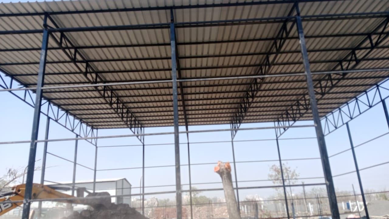 Sports court shed structure